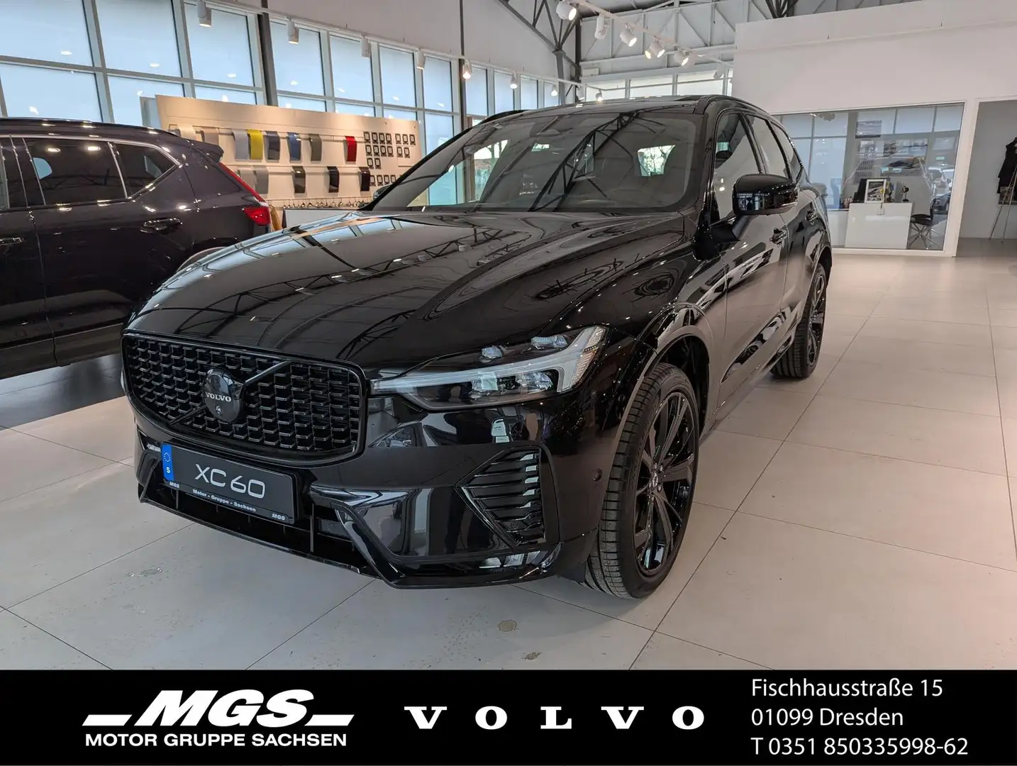 Volvo XC60 B5 Ultra Black Edition AWD Parkkamera 360° Schwarz - 1