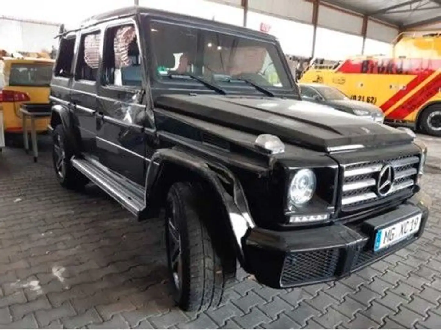 Mercedes-Benz G 350 G350 *DESIGNO*UNFALL PKW-H&K-STANDHEIZUNG-MEMORY Schwarz - 2