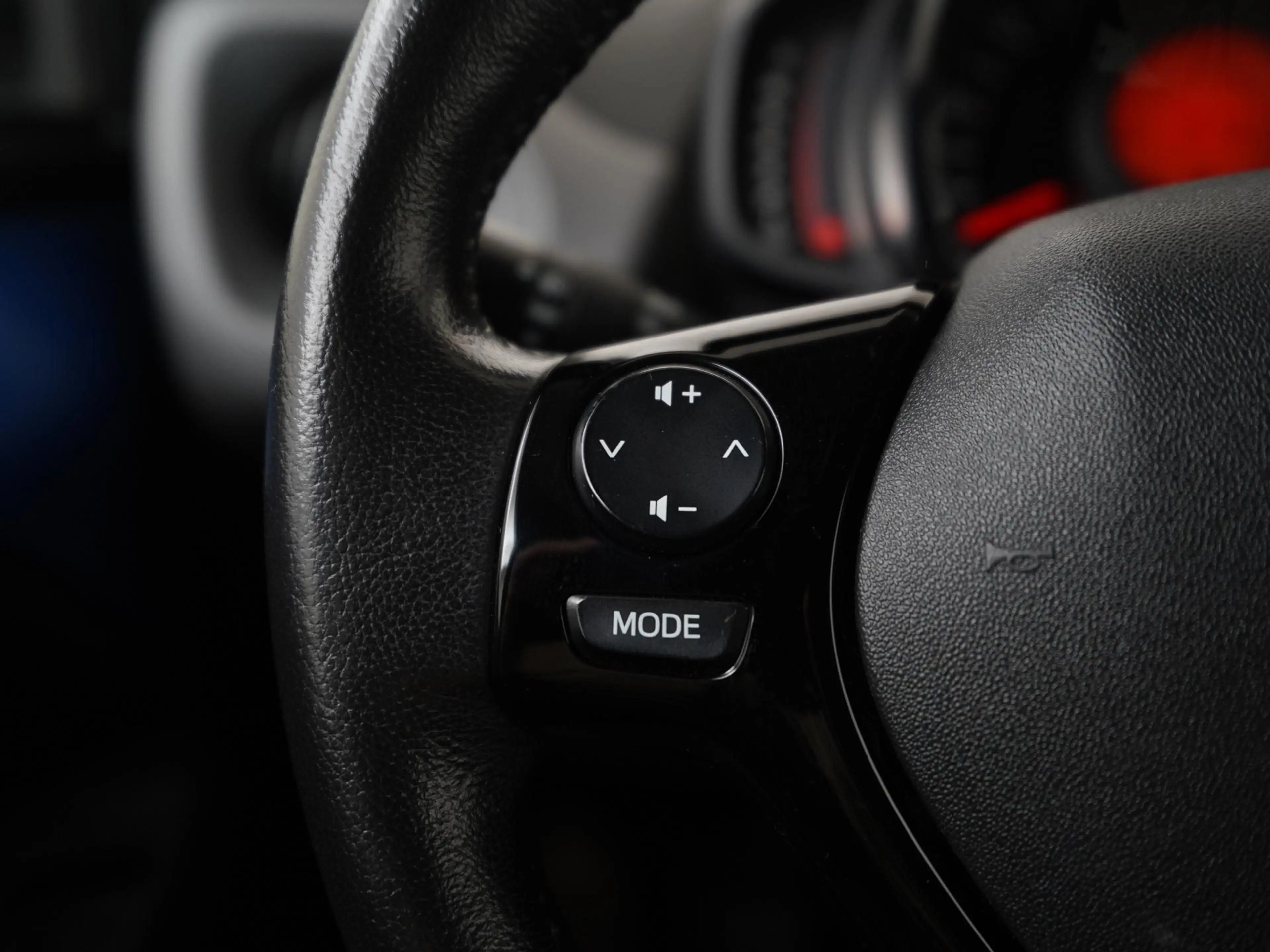 Peugeot 108 1.0 e-VTi Active | Airco | Bluetooth | Zondag Open — photo 7