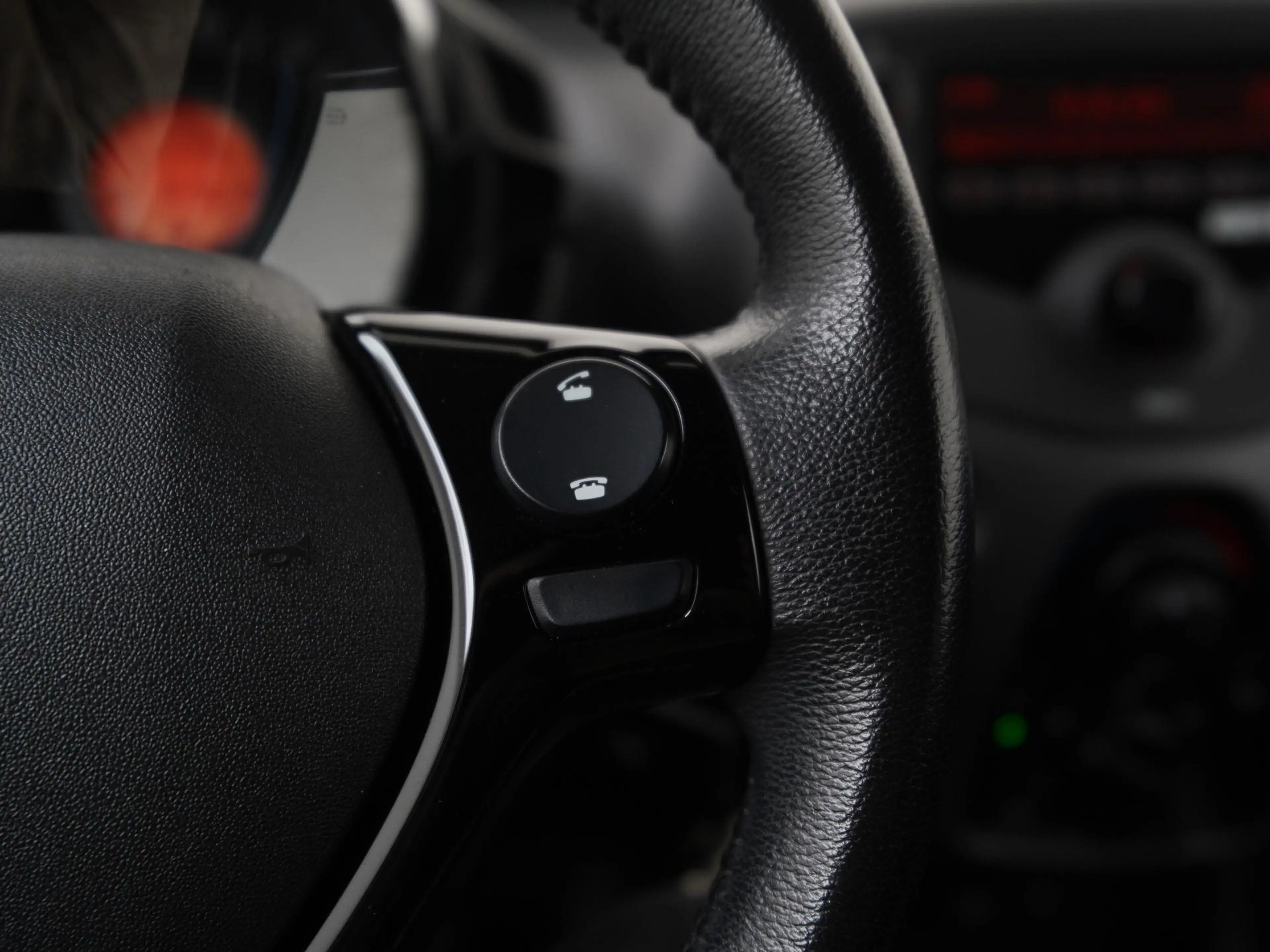 Peugeot 108 1.0 e-VTi Active | Airco | Bluetooth | Zondag Open — photo 9