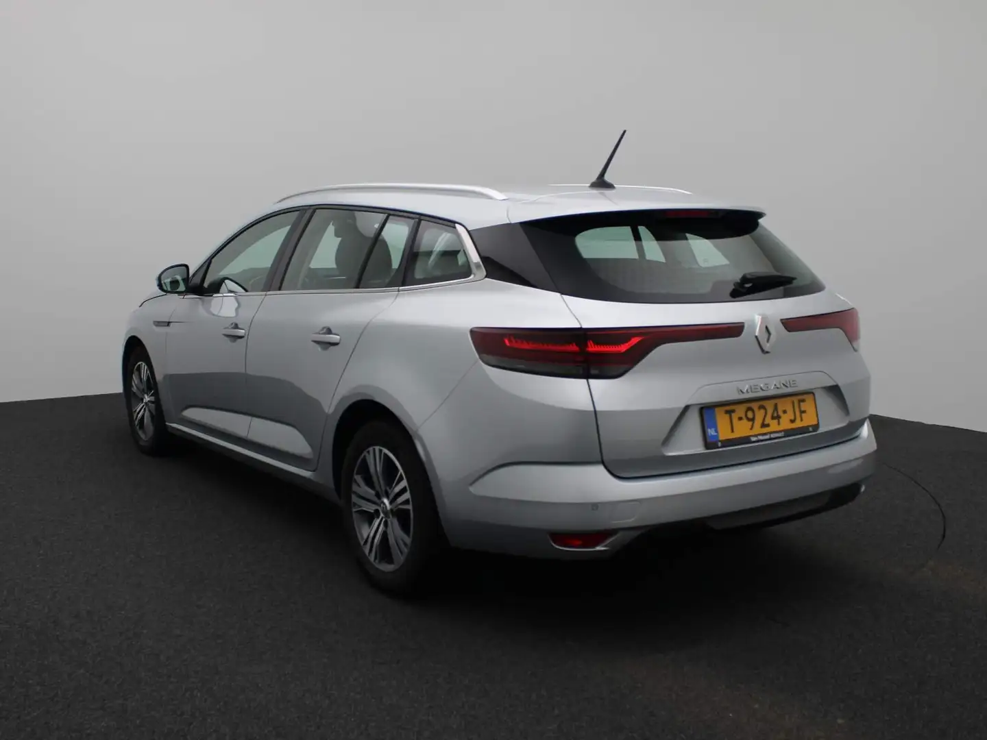 Renault Megane Estate 1.3 TCe 140 Equilibre | Pack Navigation | P Gris - 2