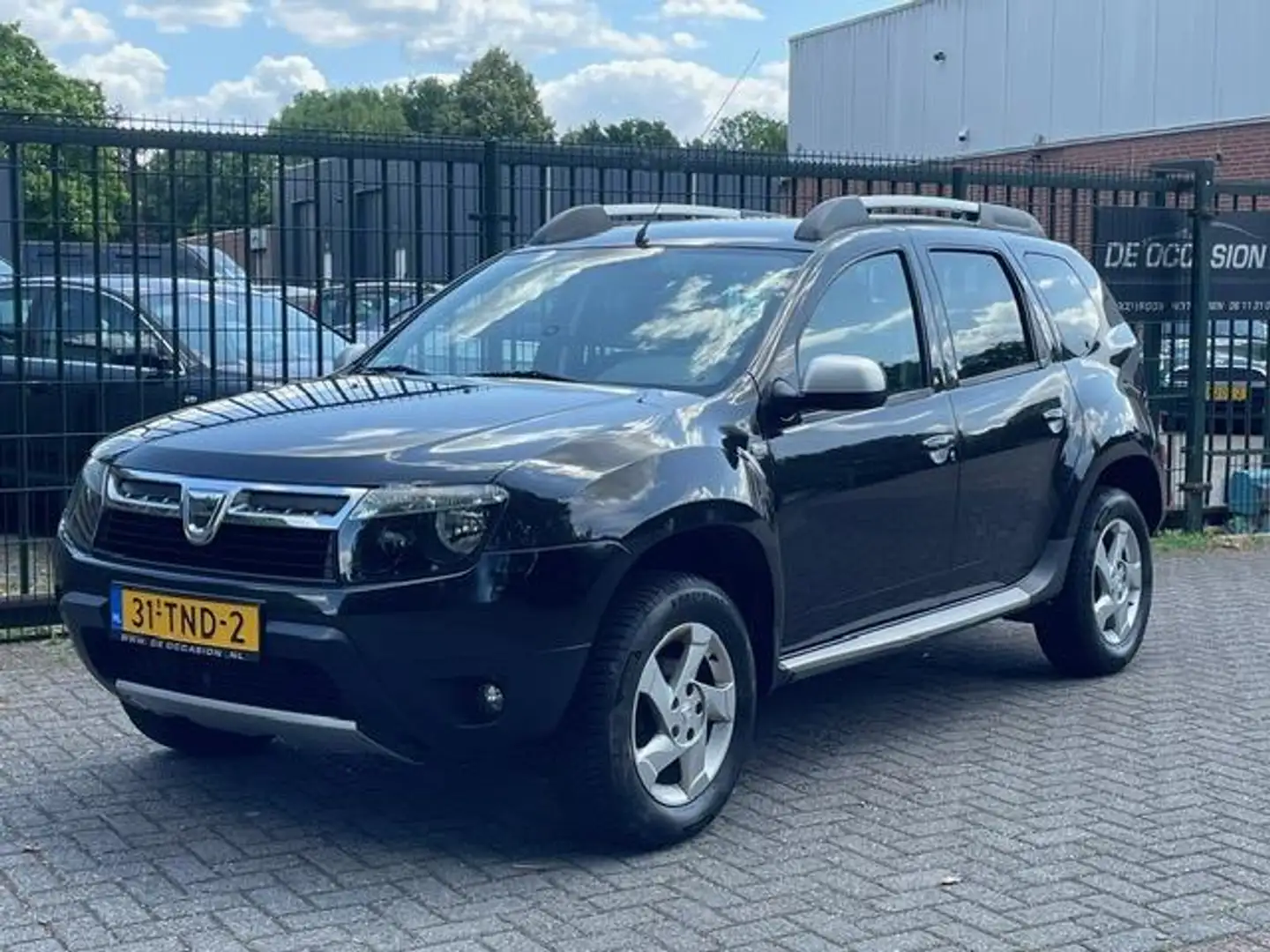Dacia Duster 1.6 Aniversare 4wd 1e eig, luxe uitv Zwart - 1