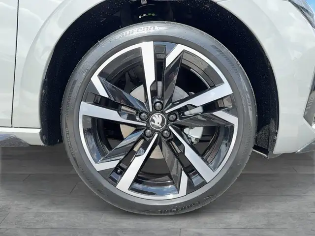 Skoda Scala view 7
