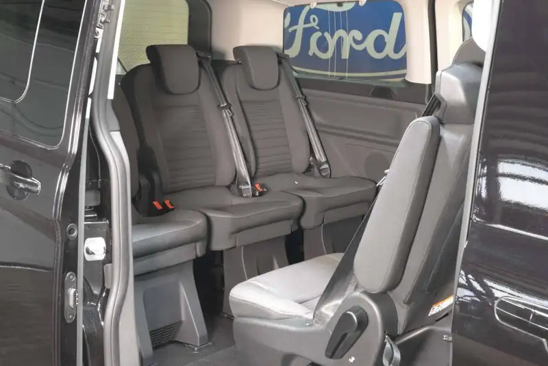 Annonce voiture d'occasion Ford Tourneo - CARADIZE