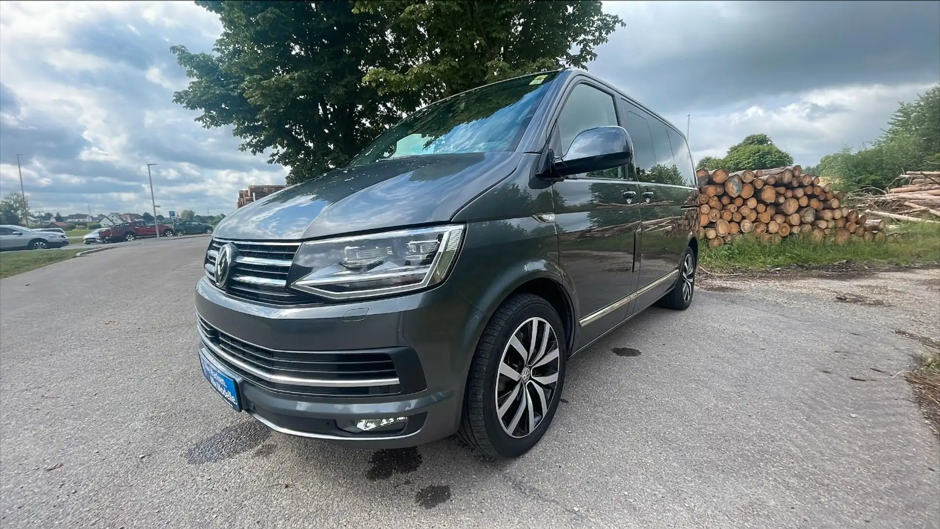 Volkswagen T6 Transporter T6 Bus Multivan Highline 4x4; RFK, Einzelsitze h Gri - 1