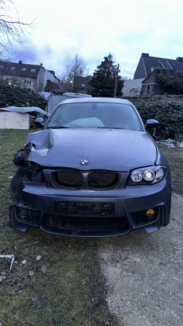 BMW 120 120D. M47. Unfallwagen / Bastlerfahrzeug / Export Grau - 1