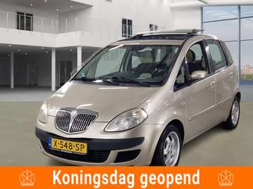 1.4-16V Platino/AUTOMAAT