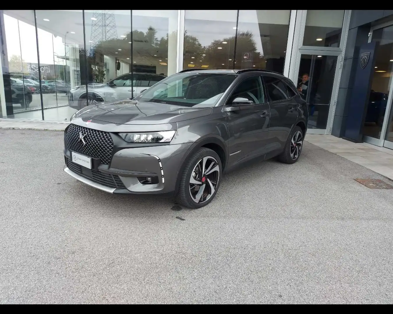 DS Automobiles DS 7 Crossback 7 Crossback BlueHDi 130 aut. Performance Line Gris - 1