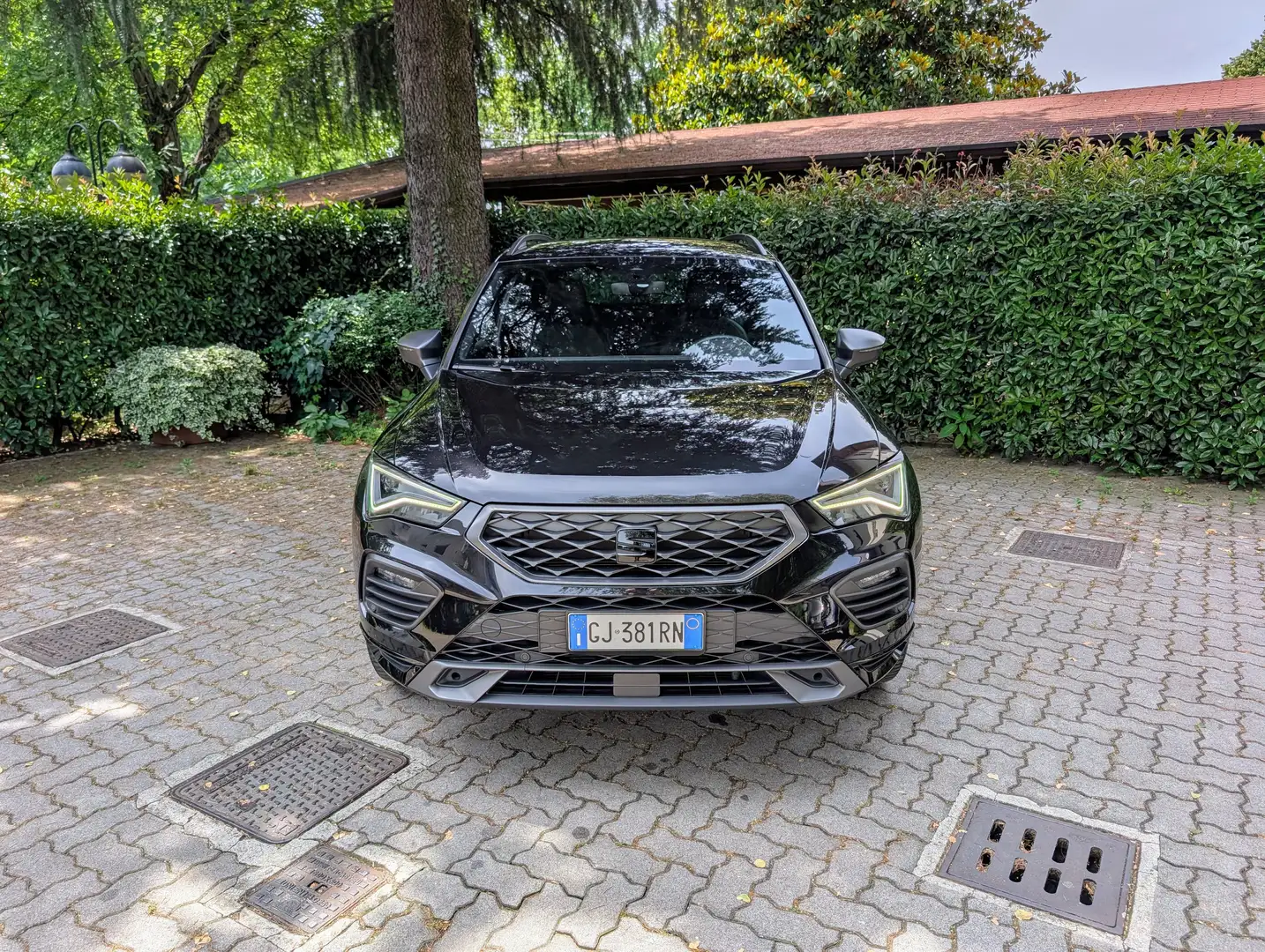 SEAT Ateca 1.5 ecotsi FR 150cv dsg Schwarz - 2