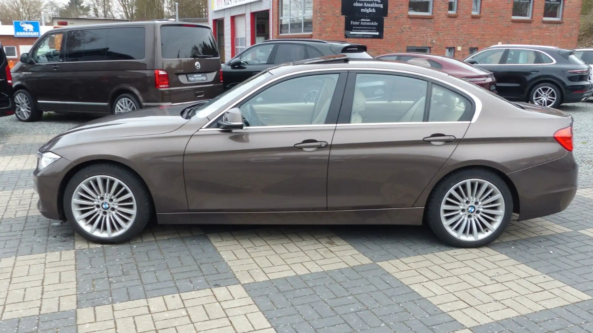 BMW 328 i xDrive Luxury traumhafte Farbkombi - 2