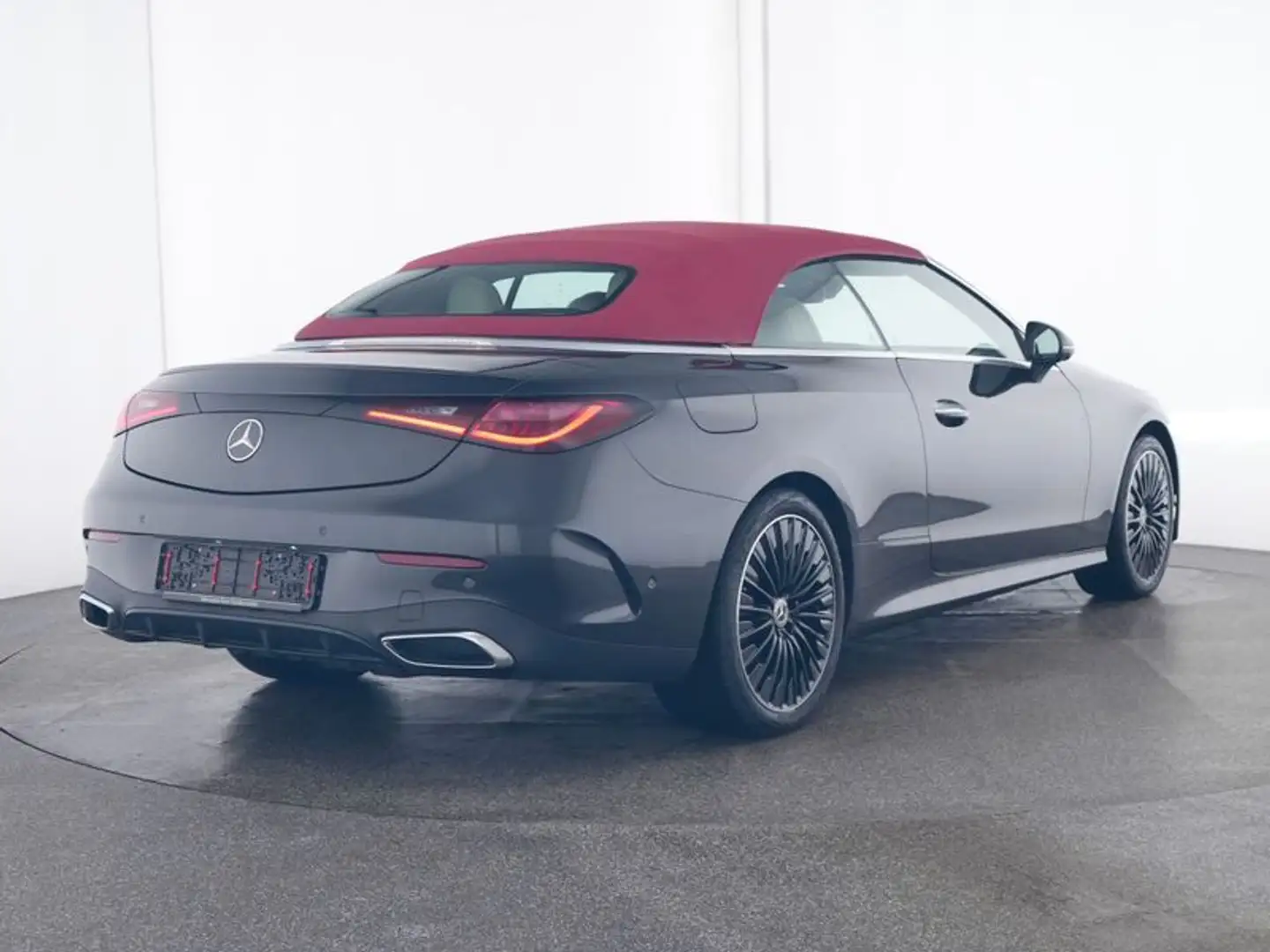 Mercedes-Benz CLE 200 AMG-ADV+ HUD+360°+NIGHT+TOTW+AMBIENTE+ME Grau - 2