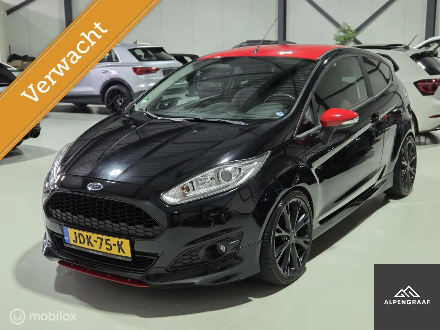 Ford Fiesta 1.0 EcoBoost Red/Black Edition 140PK Zwart - 1
