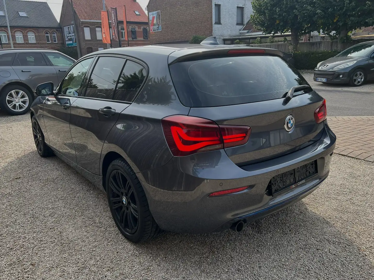 BMW 118 d M Sport X-DRIVE - 2