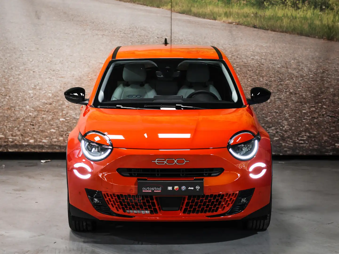 Fiat 600 Hybrid Naranja - 2