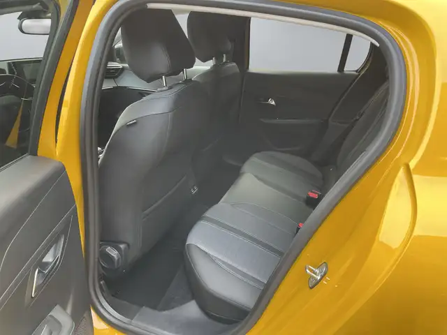 Peugeot 208 view 12