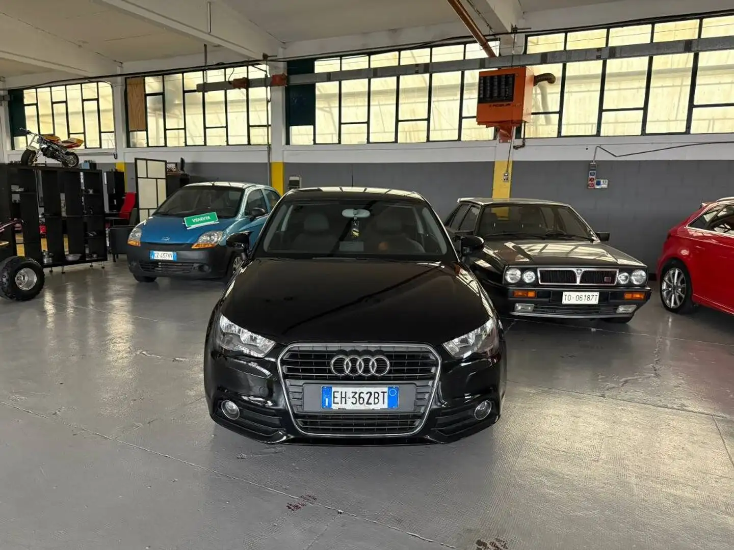 Audi A1 Audi A1 1.6 tdi 2011 Noir - 1