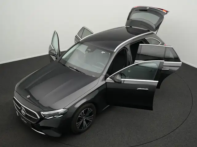 Mercedes-Benz E-Class view 14