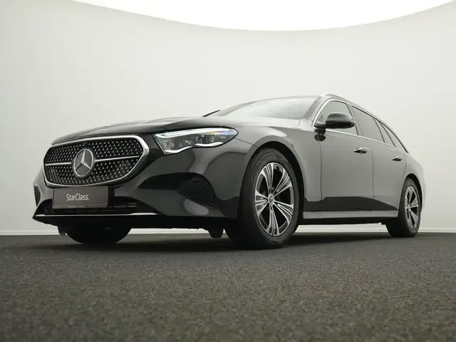Mercedes-Benz E-Class view 10