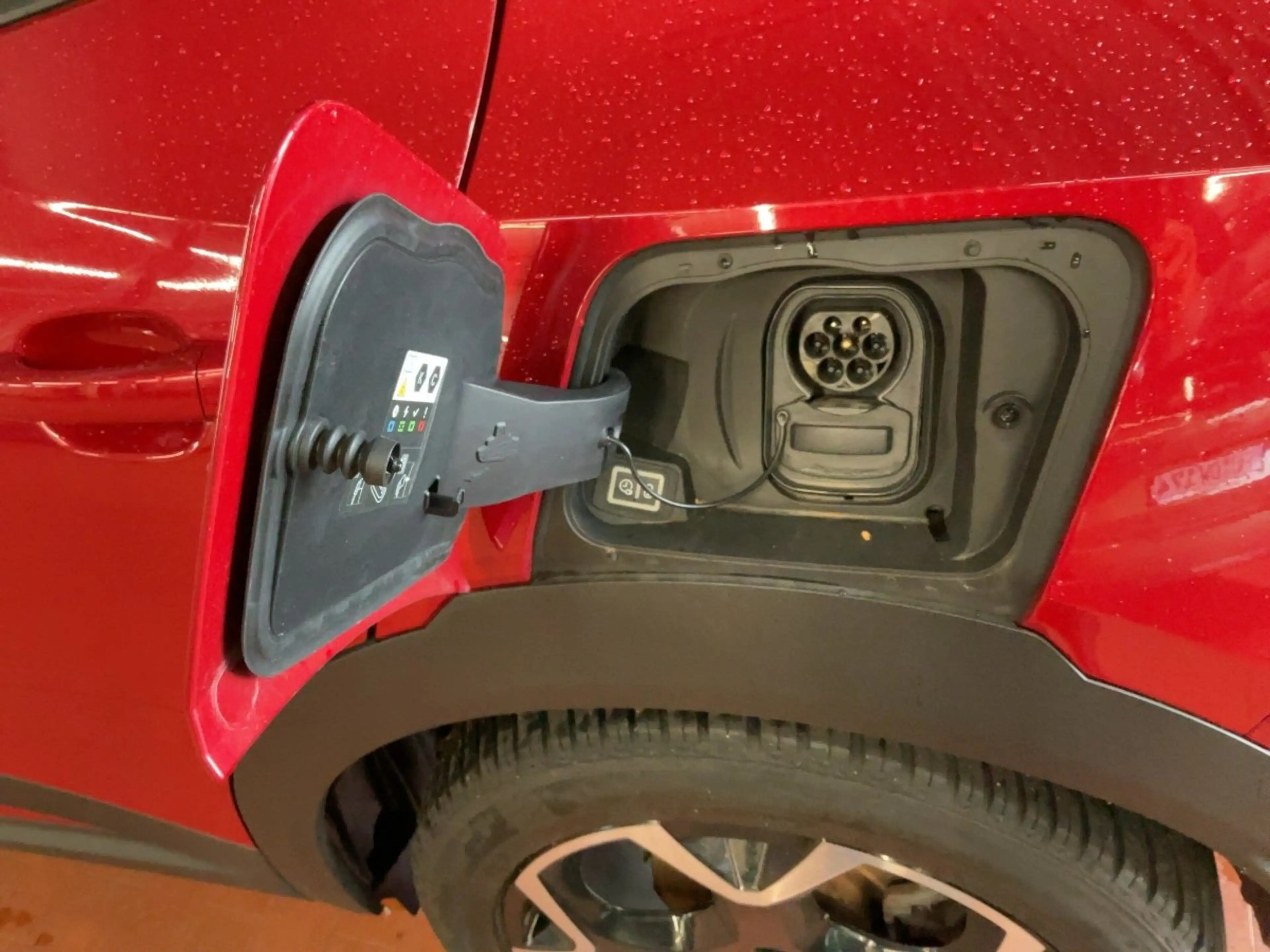 Opel Mokka-E Mokka e Ultimate Alcantara+LED+Navi+SHZ+Kam.+LM — photo 10