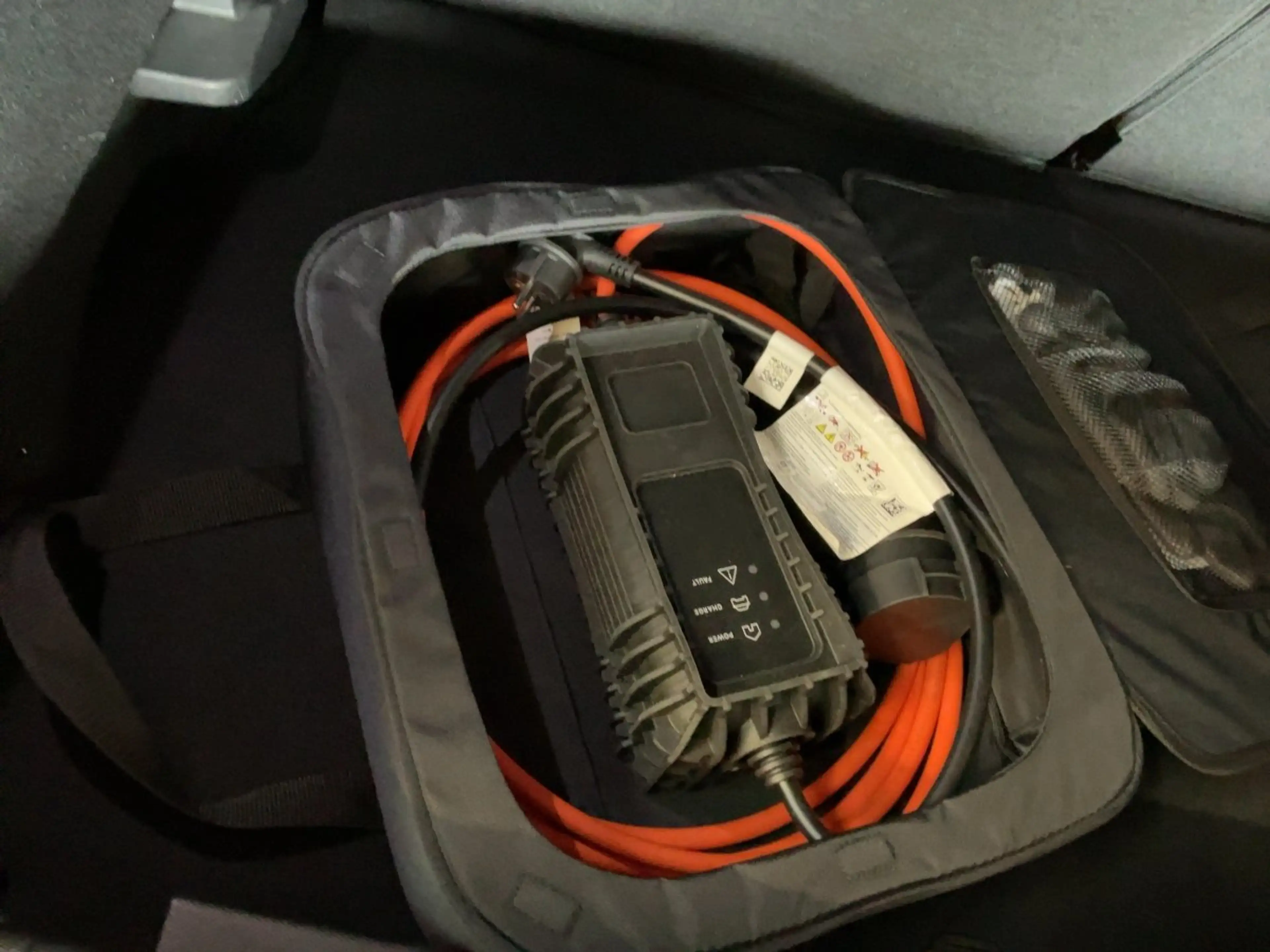 Opel Mokka-E Mokka e Ultimate Alcantara+LED+Navi+SHZ+Kam.+LM — photo 8