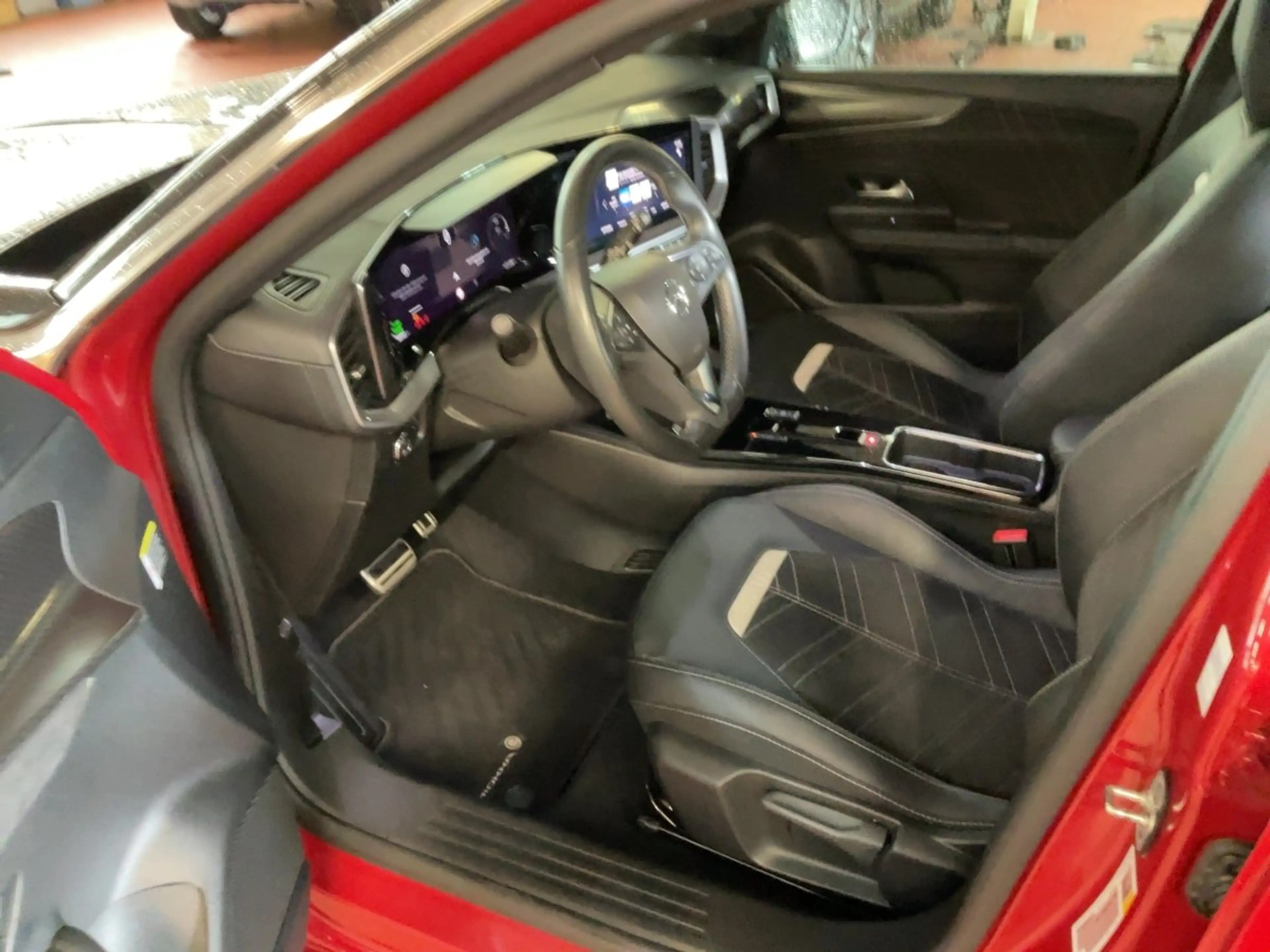 Opel Mokka-E Mokka e Ultimate Alcantara+LED+Navi+SHZ+Kam.+LM — photo 11