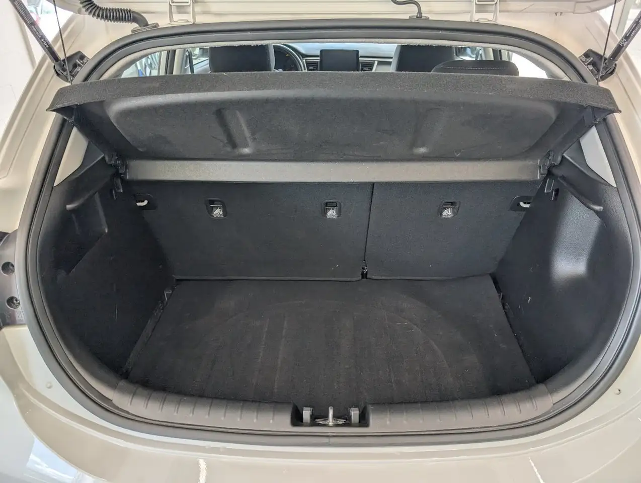 Kia Rio снимка Kia Rio