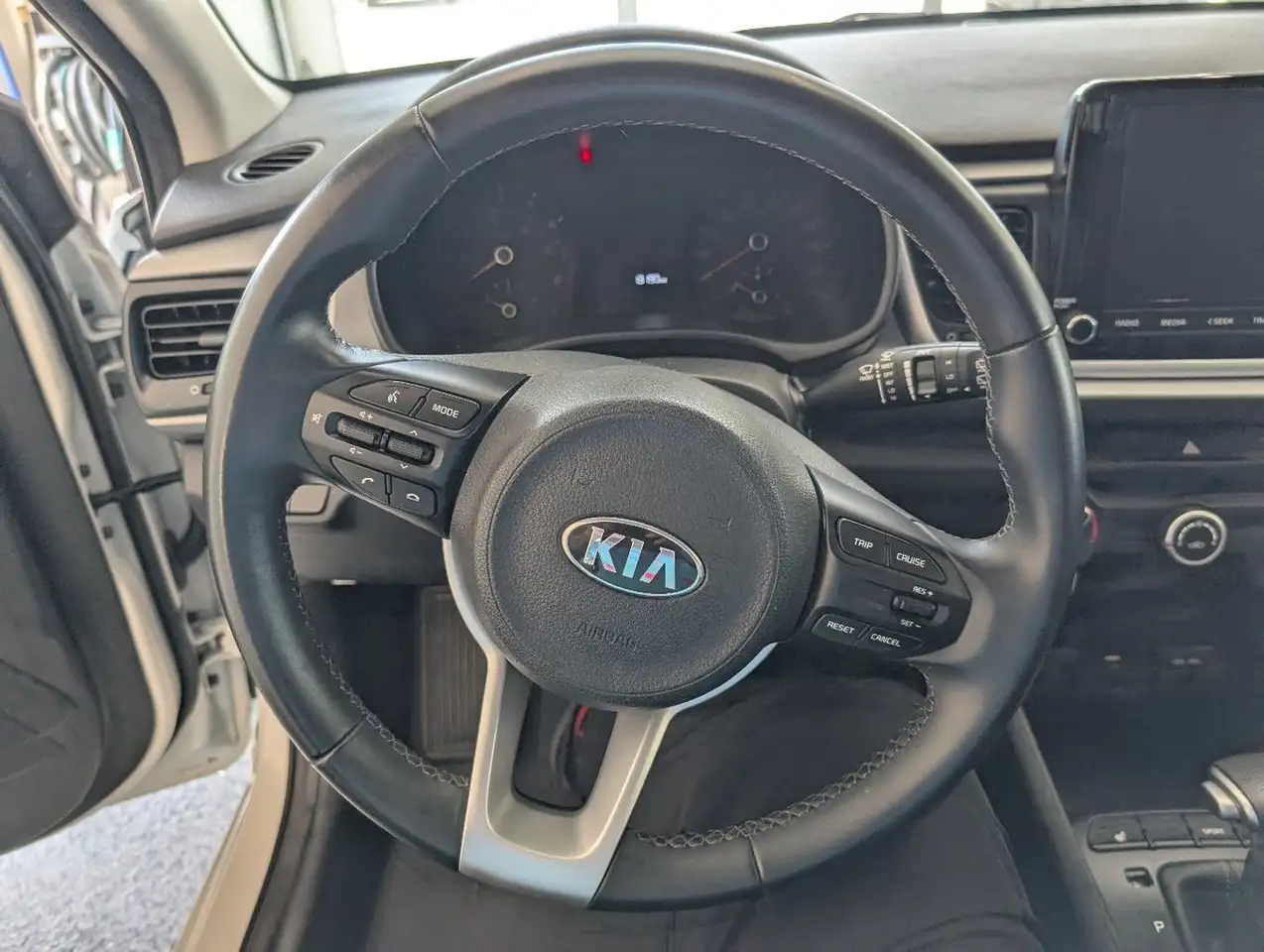 Kia Rio снимка Kia Rio