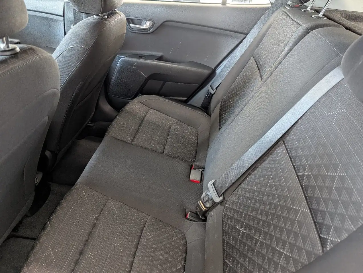 Kia Rio снимка Kia Rio