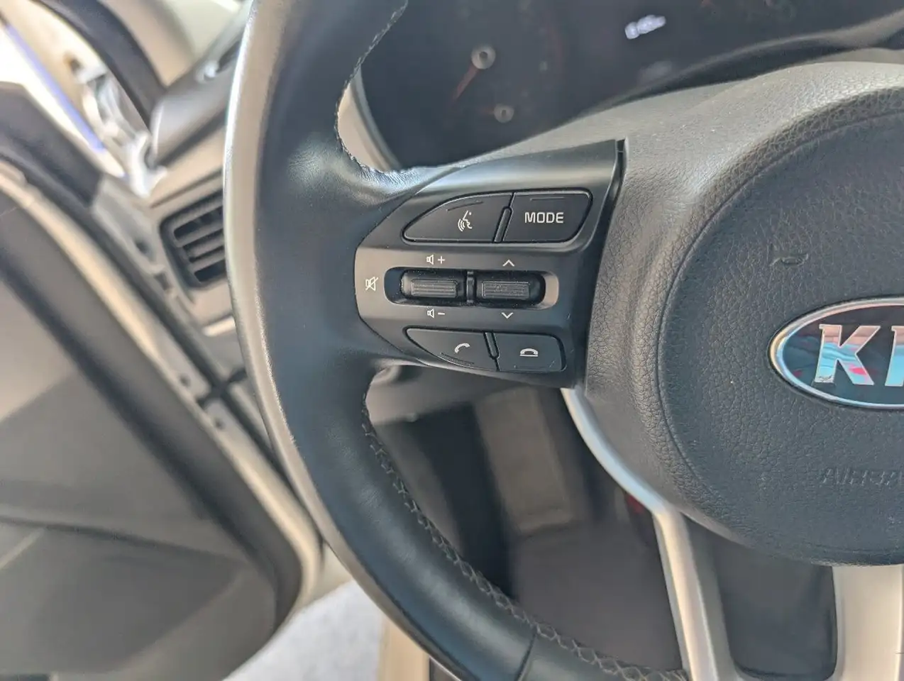 Kia Rio снимка Kia Rio
