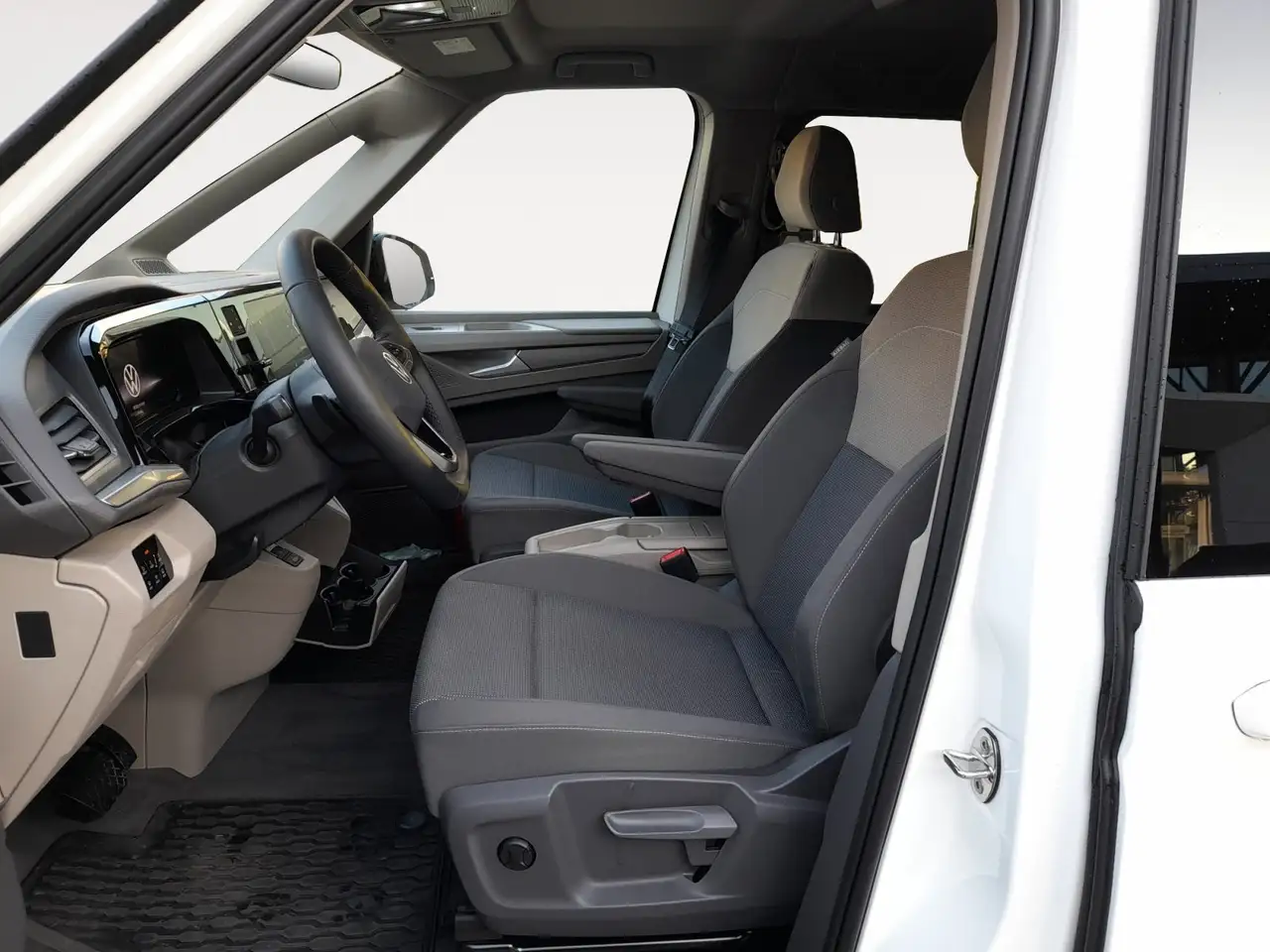 Volkswagen T7 Multivan 2.0 TDI Edition ACC AHK AUT Kam. KlimaA 7