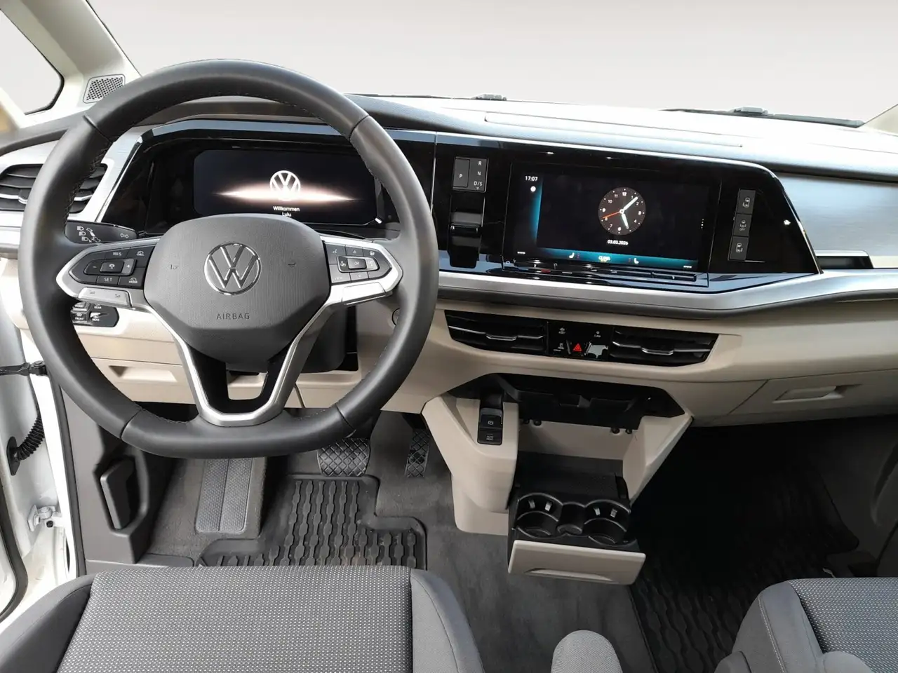 Volkswagen T7 Multivan 2.0 TDI Edition ACC AHK AUT Kam. KlimaA 9