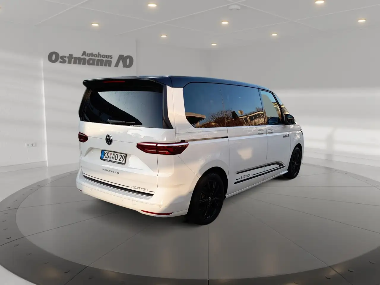 Volkswagen T7 Multivan 2.0 TDI Edition ACC AHK AUT Kam. KlimaA 4