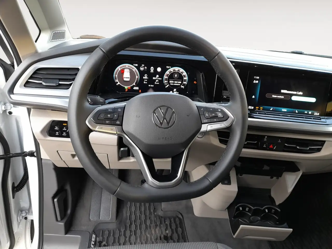 Volkswagen T7 Multivan 2.0 TDI Edition ACC AHK AUT Kam. KlimaA 11