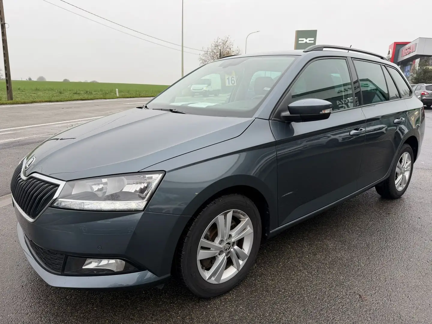 Skoda Fabia 1.0 TSI Ambition DSG Grau - 1