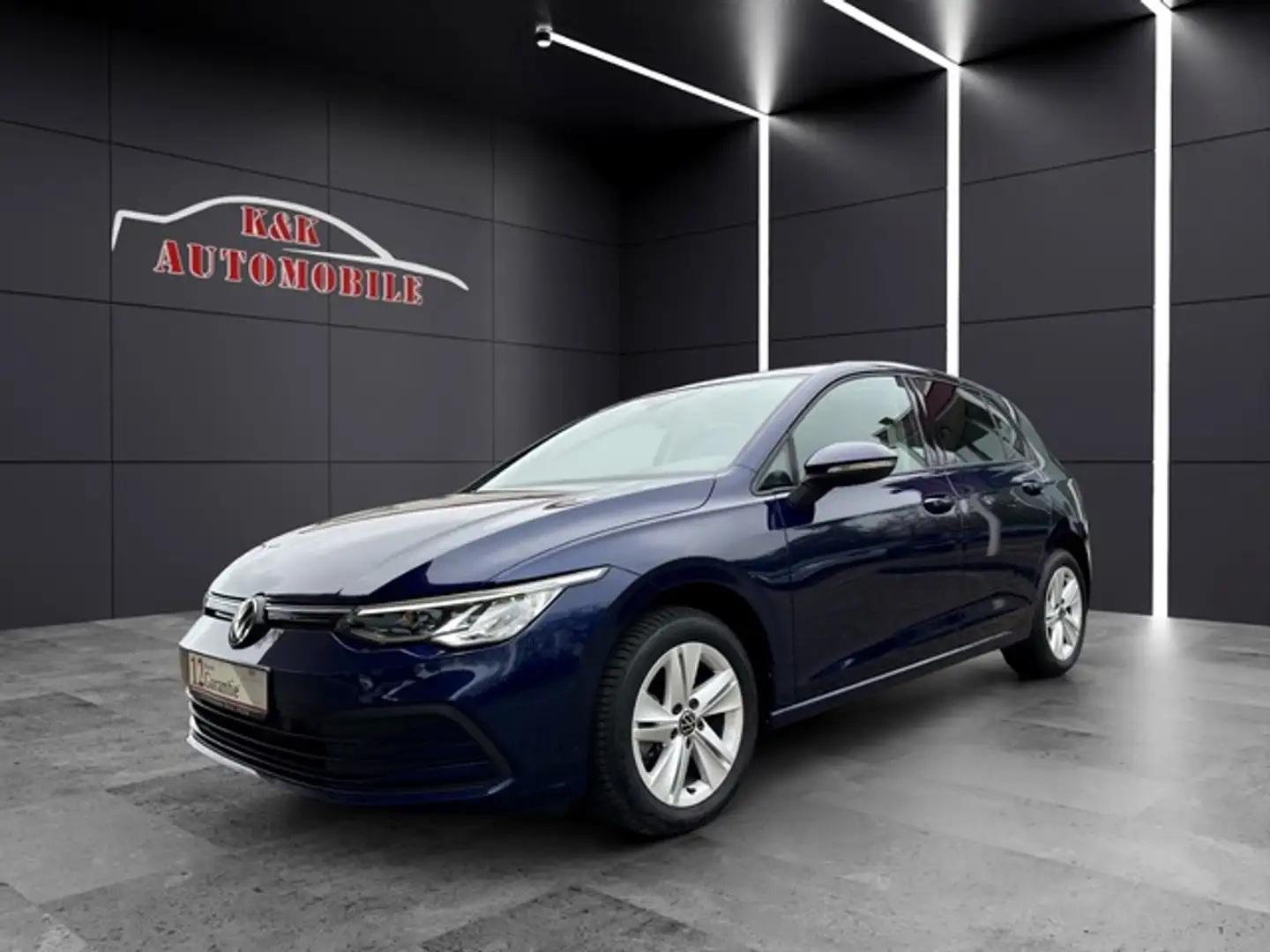 Volkswagen Golf VIII Life 2.0TDI DSG NAVI/VIRTUAL/LED/CAM Blau - 1