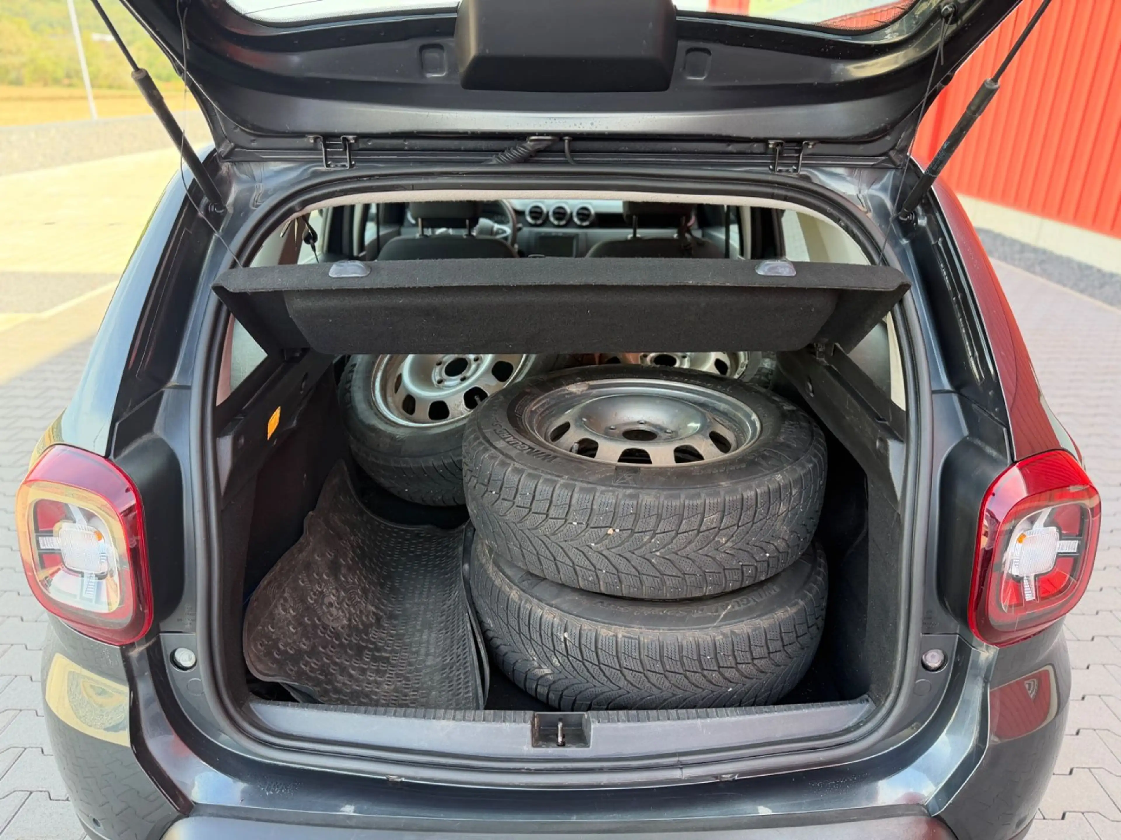 Dacia Duster II Garantie Dabei TÜV ist NEU 1Hand Navi — photo 5