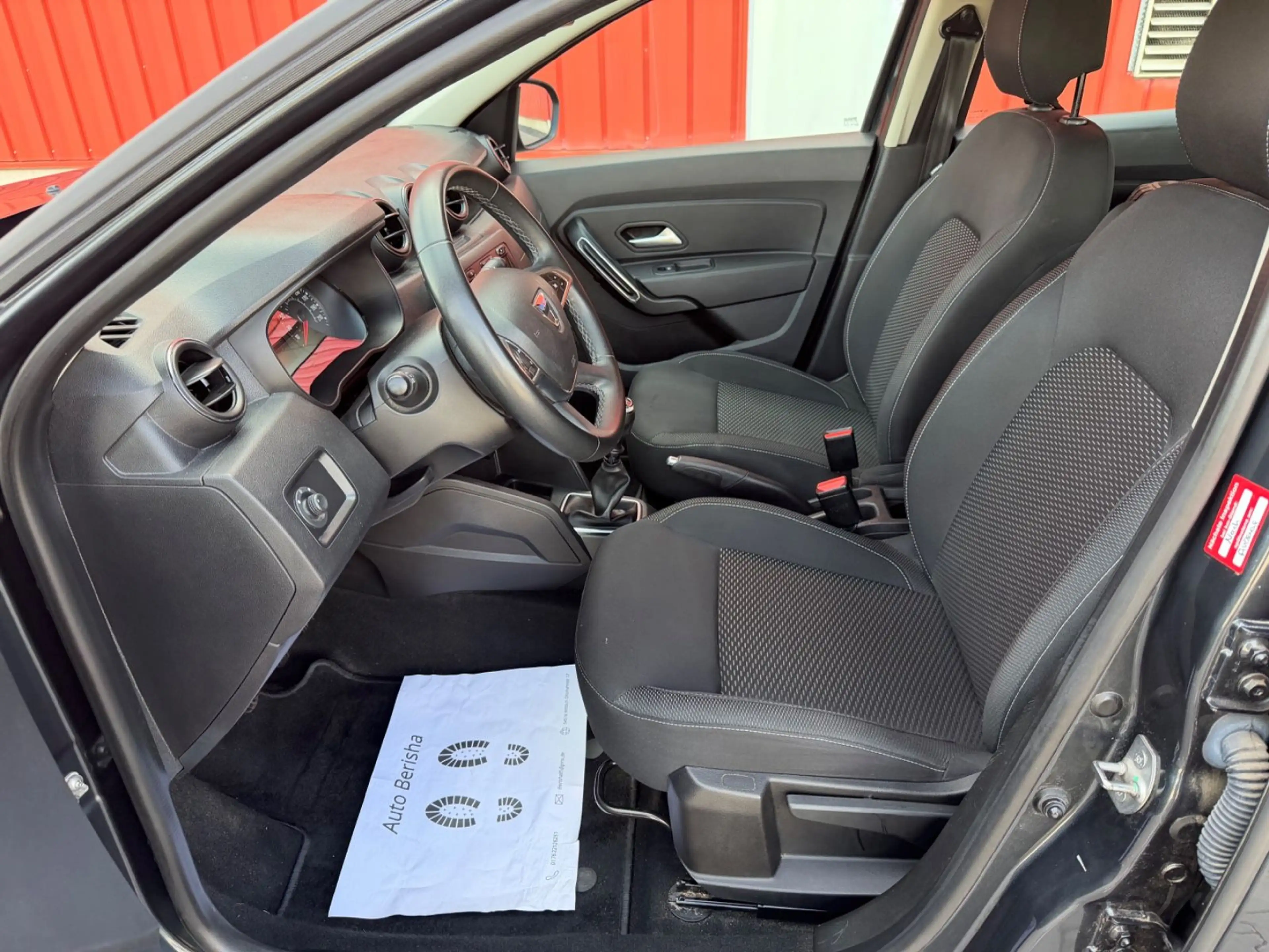 Dacia Duster II Garantie Dabei TÜV ist NEU 1Hand Navi — photo 13