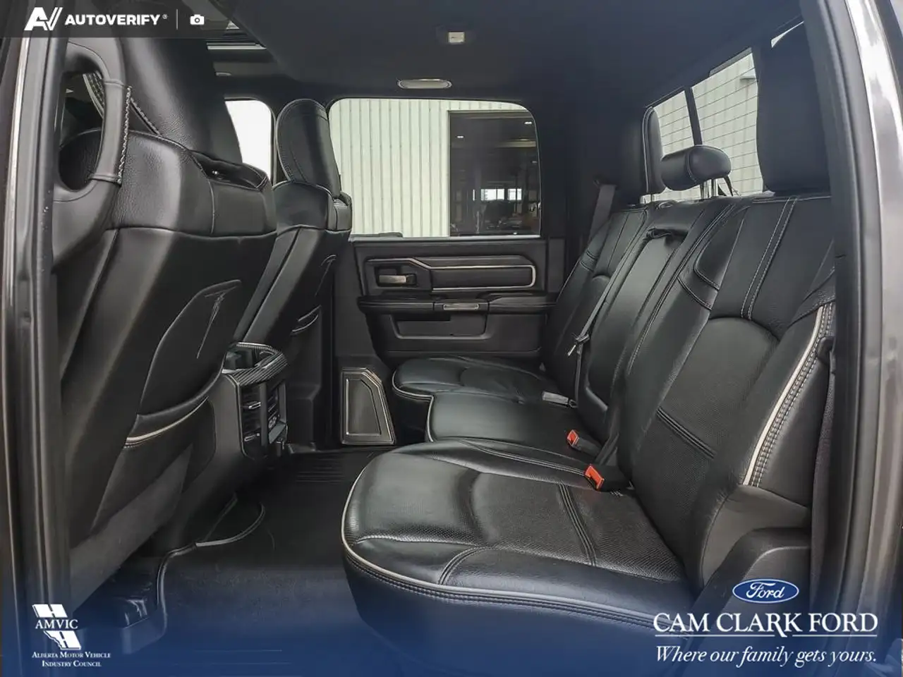 RAM 3500 снимка RAM 3500