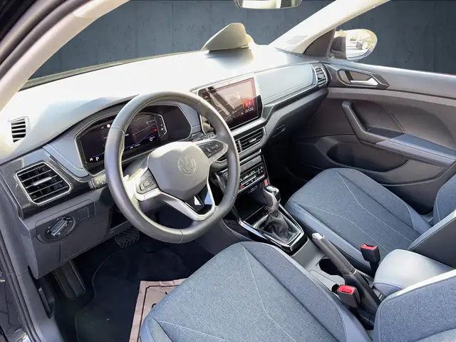 Volkswagen T-Cross view 10