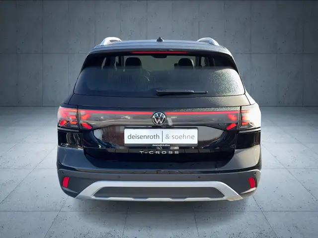 Volkswagen T-Cross view 5