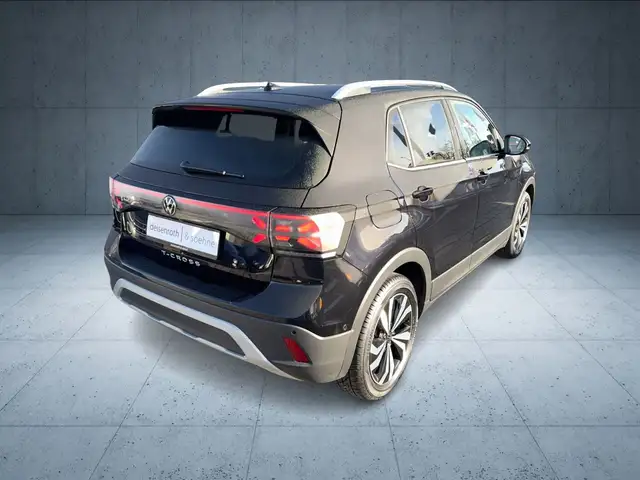 Volkswagen T-Cross view 6