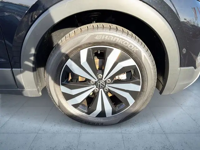 Volkswagen T-Cross view 8