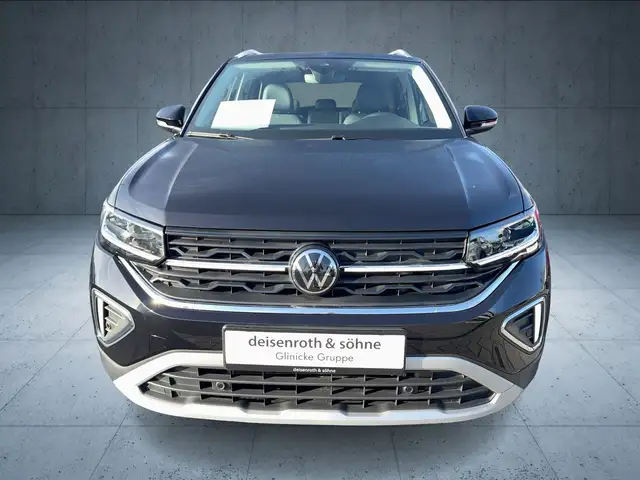 Volkswagen T-Cross view 9