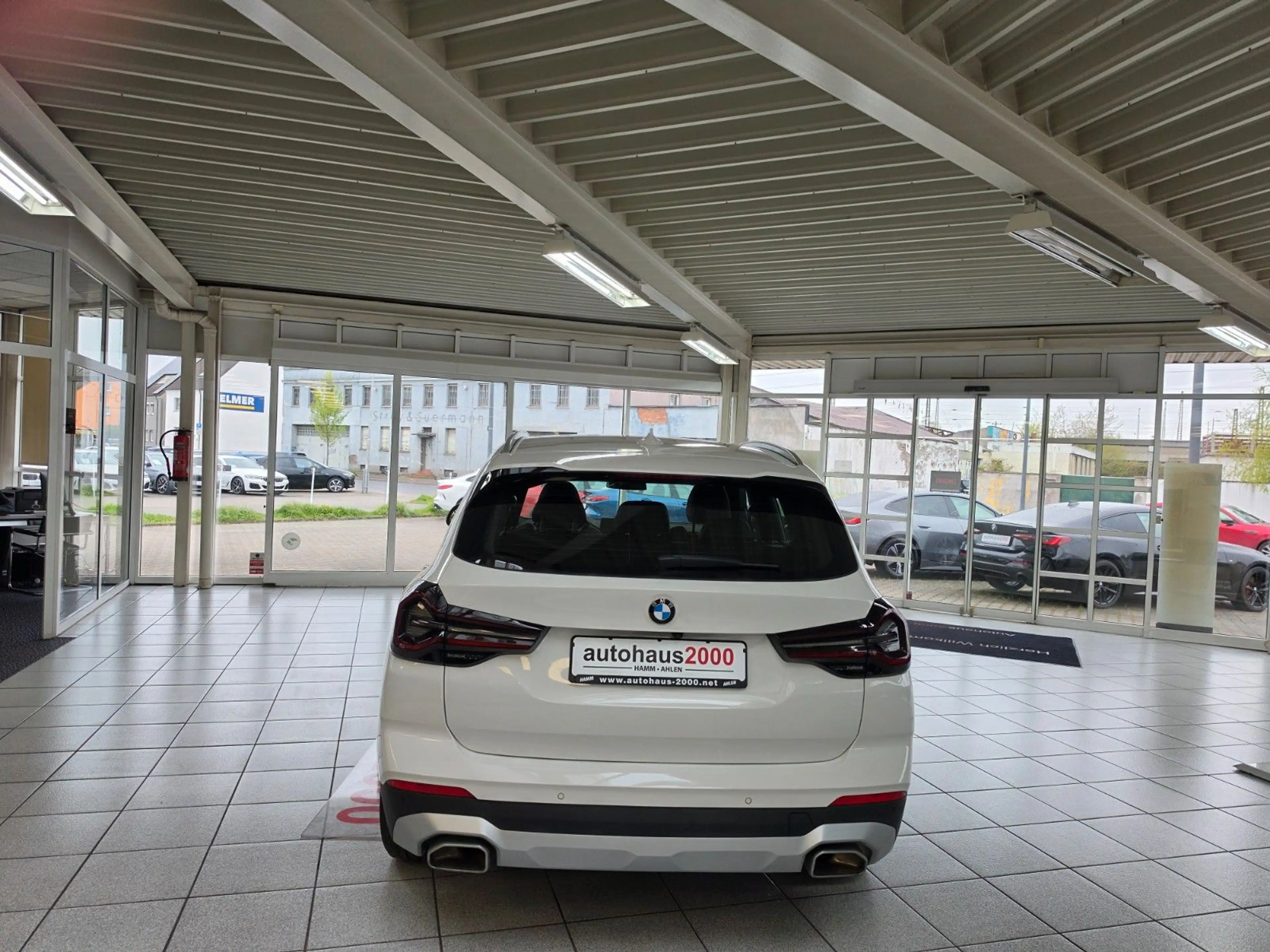 BMW X3 xDrive 20d AUT./LED/CAM/DAB/LIVE COCKPIT — photo 8
