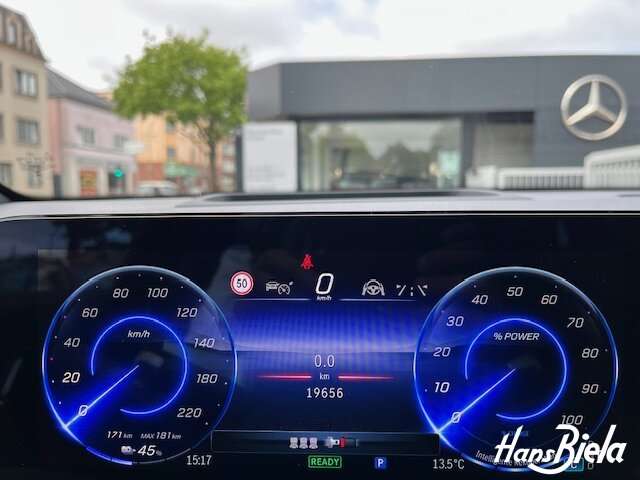 Mercedes-Benz EQB