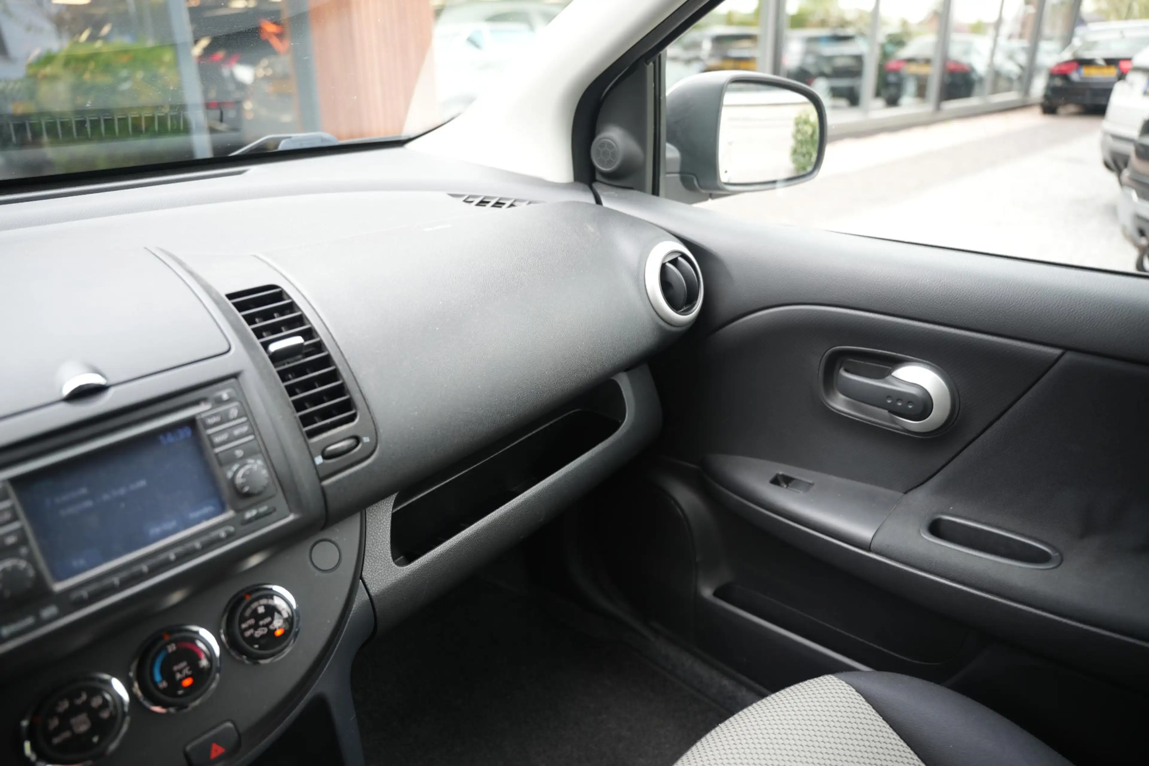Nissan Note 1.6 Connect Edition Climate Control Cruise Navi Au — photo 32