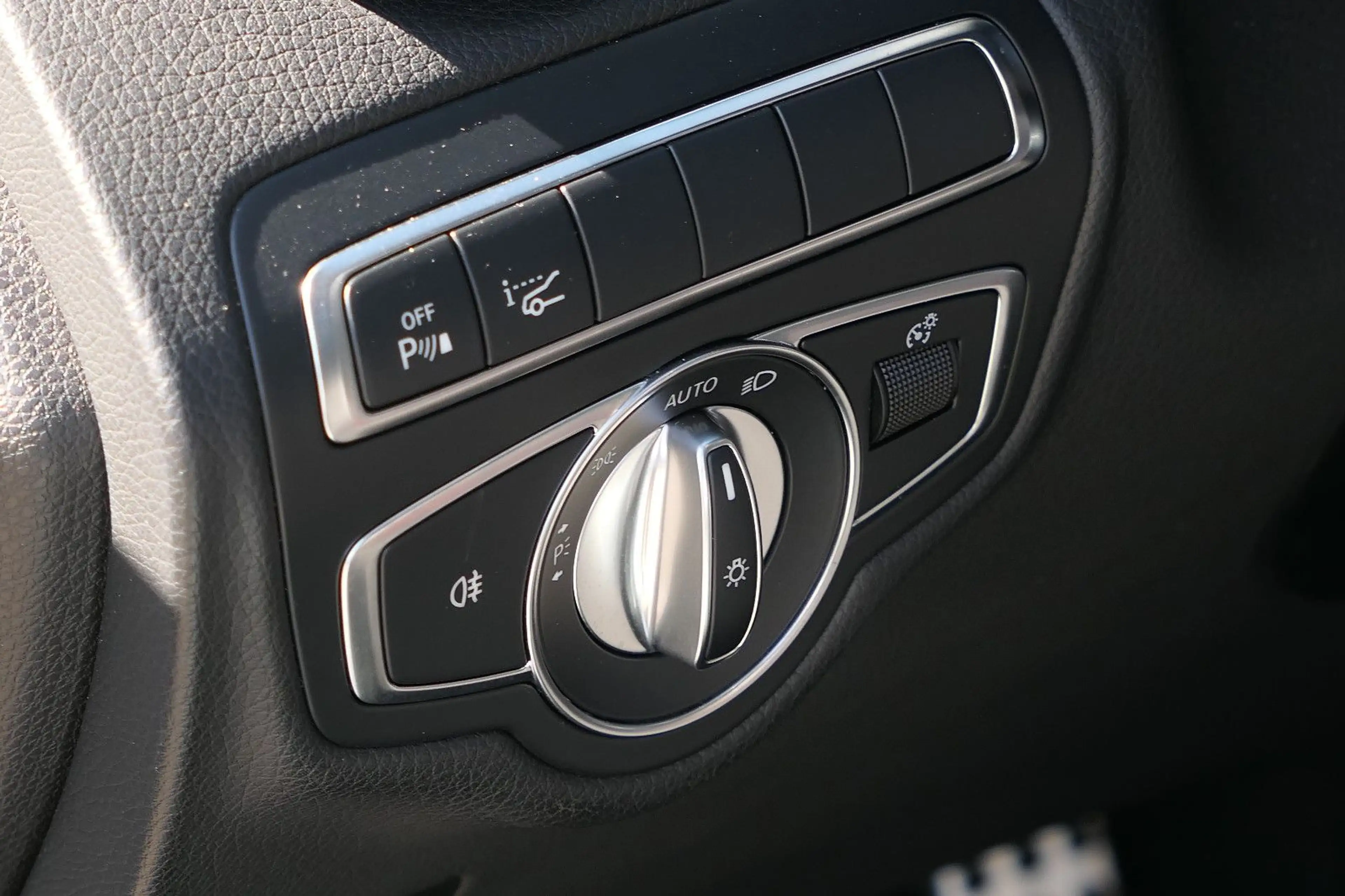 Mercedes-Benz GLC 350 d 4M AMGint./Pano/Air/AHK/8xAlu/HuD/Leder — photo 11