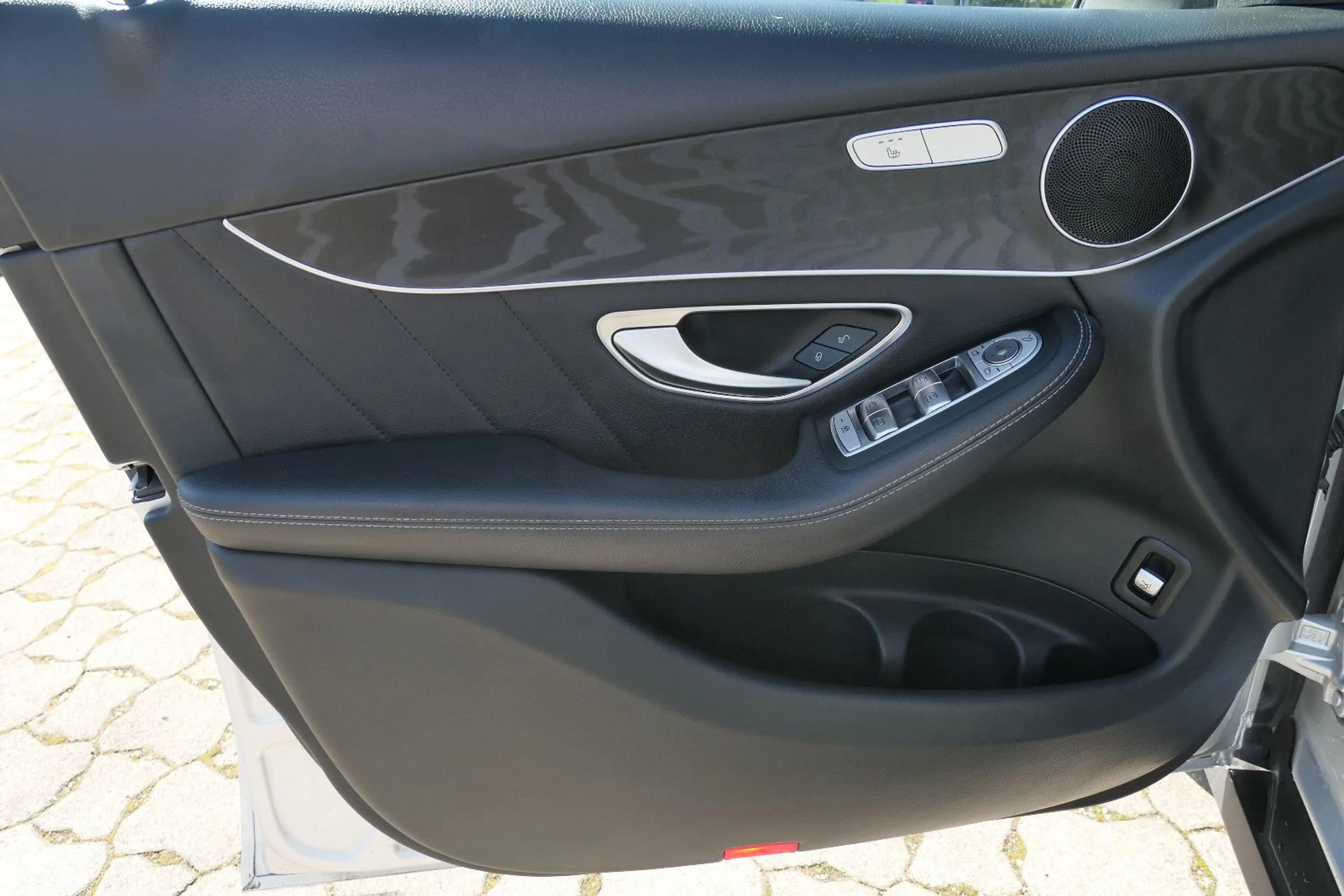 Mercedes-Benz GLC 350 d 4M AMGint./Pano/Air/AHK/8xAlu/HuD/Leder — photo 10