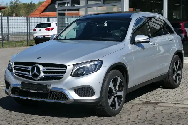 Mercedes-Benz GLC 350 d 4M AMGint./Pano/Air/AHK/8xAlu/HuD/Leder