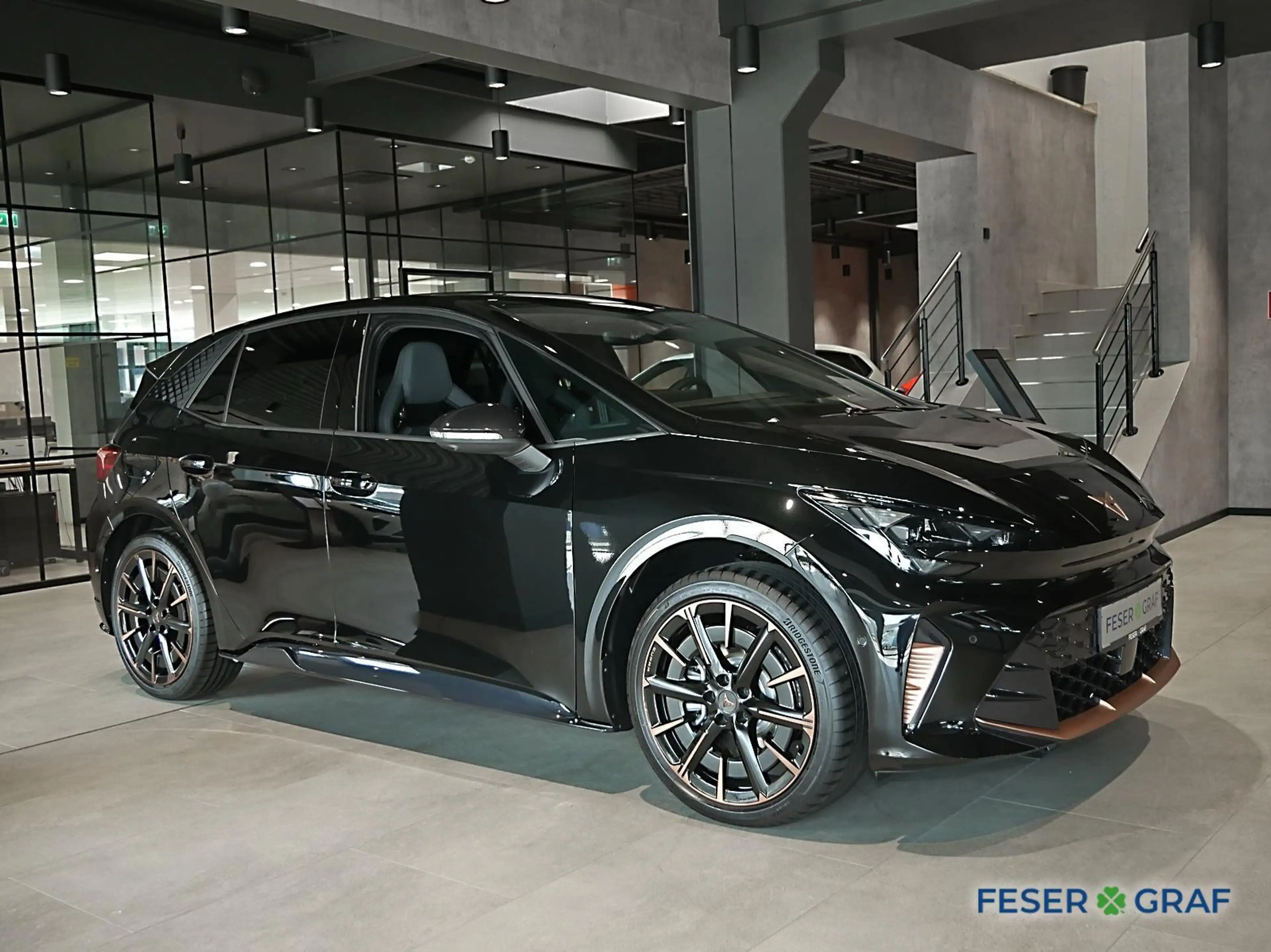 CUPRA Born VZ 79kWh - BikeRack,HUD,Matrix — photo 2